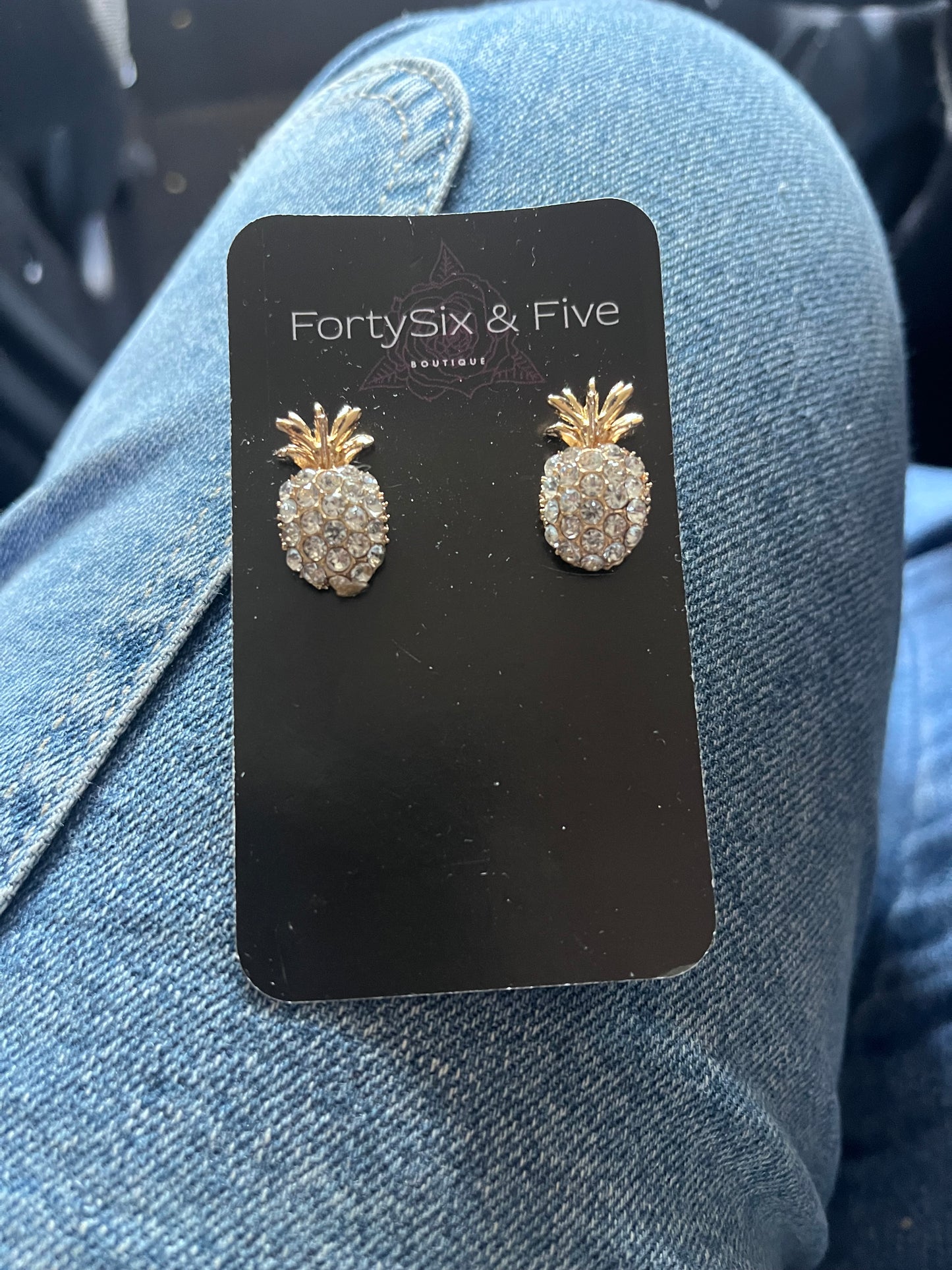 Be a pineapple studs hi